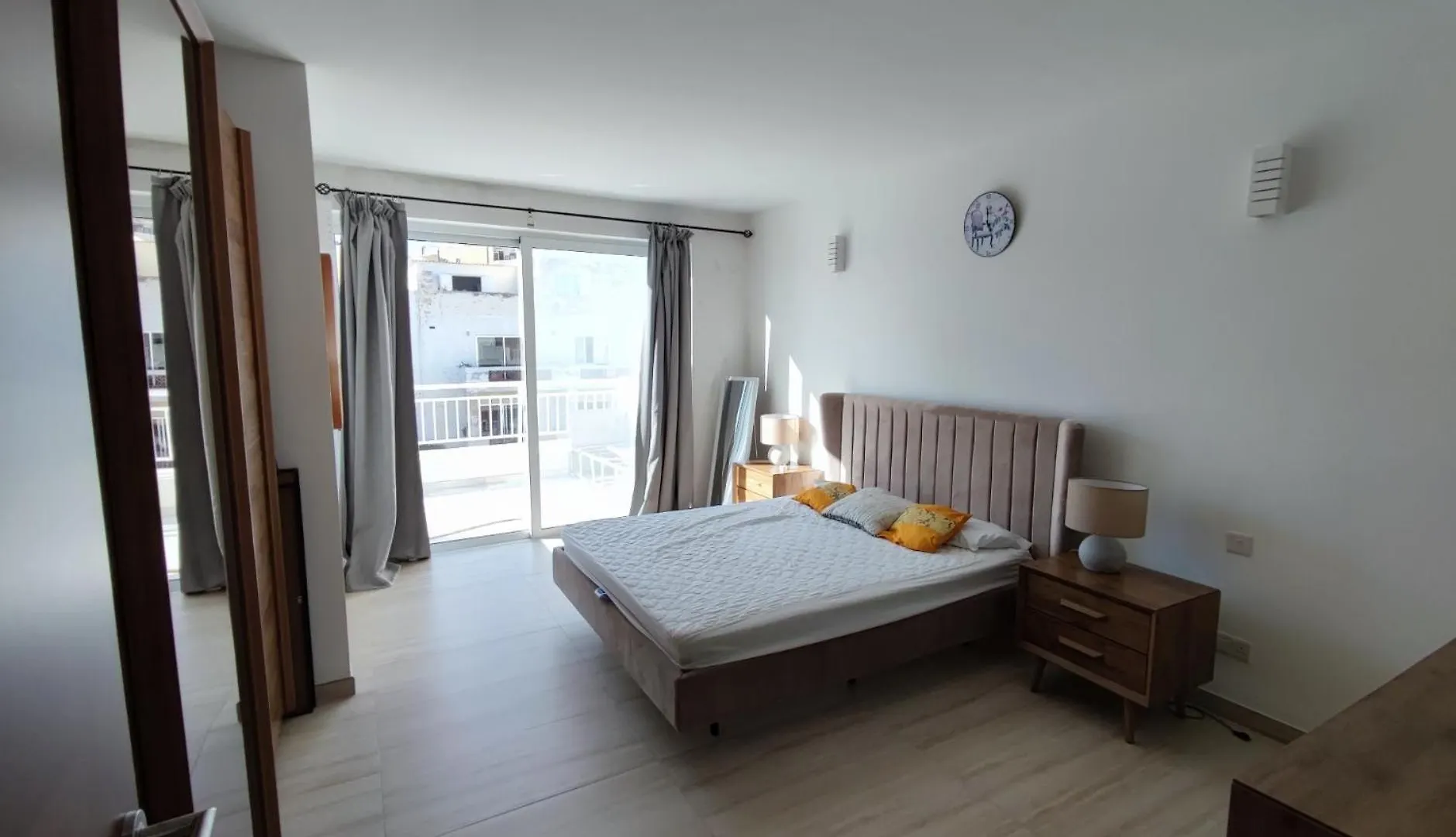 Panorama Designer Penthouse Apartment Saint Julian's Malta